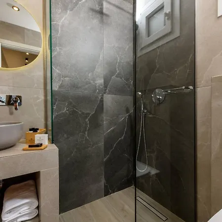 Daire Earth Boutique